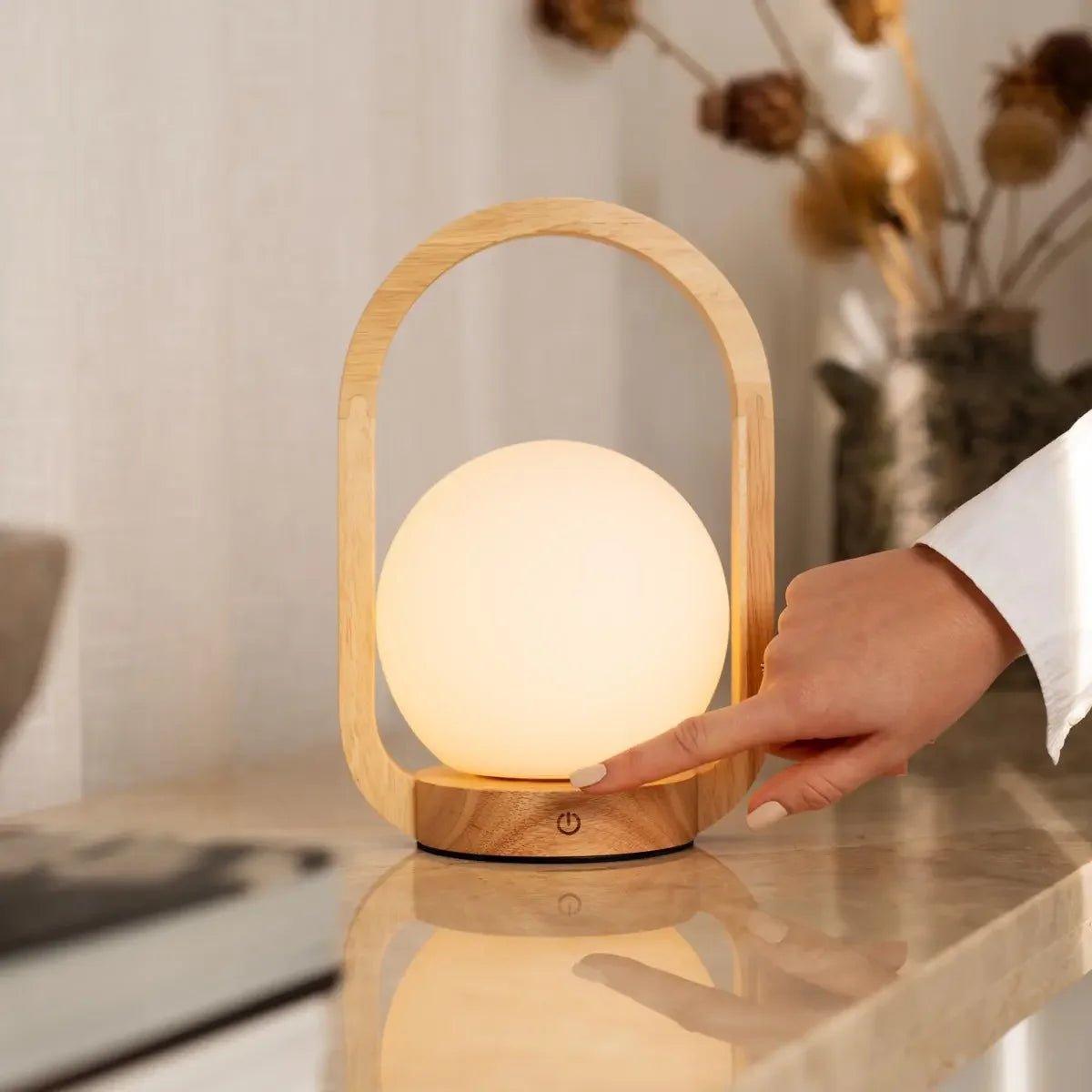 Tavellio-Amsterdam - Skye Lichtbruine Houten Snoerloze Lamp | Oplaadbaar en dimbaar ontwerp