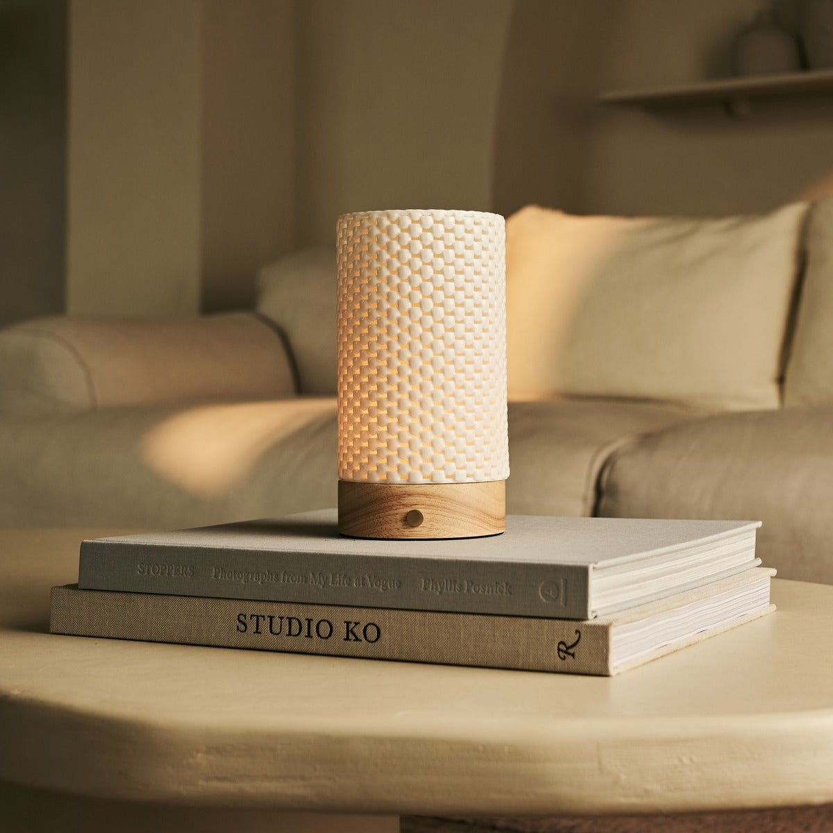 Tavellio-Amsterdam - Luna lichtbruine oplaadbare tafellamp in 3D-geprinte porselein-draadloos, dimbaar en tot 100 uur licht