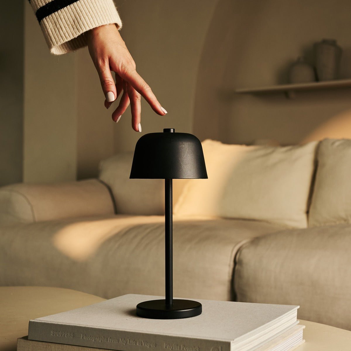 Tavellio-Amsterdam - Anton Zwarte Oplaadbare Tafellamp | Stijlvolle en draadloze verlichting