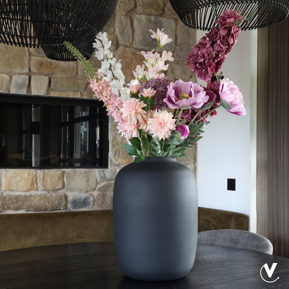 Vase the World - Vaas - Artic black
