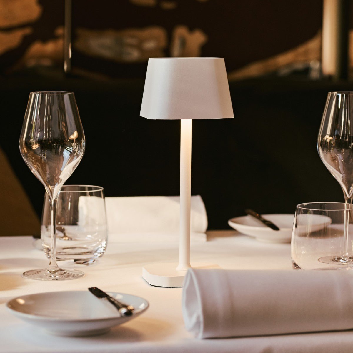 Tavellio-Amsterdam - Ava White - Oplaadbare tafellamp | Stijlvol, draadloos en dimbaar