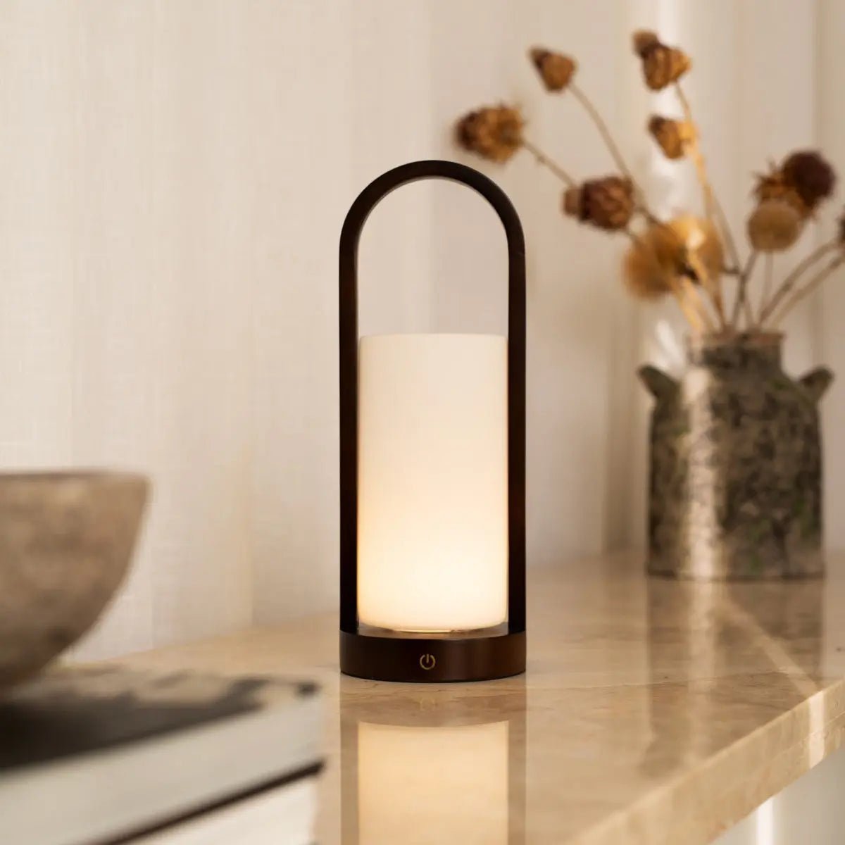 Tavellio-Amsterdam - Evie Donkerbruine Oplaadbare Houten Tafellamp – Dimbaar & Snoerloos