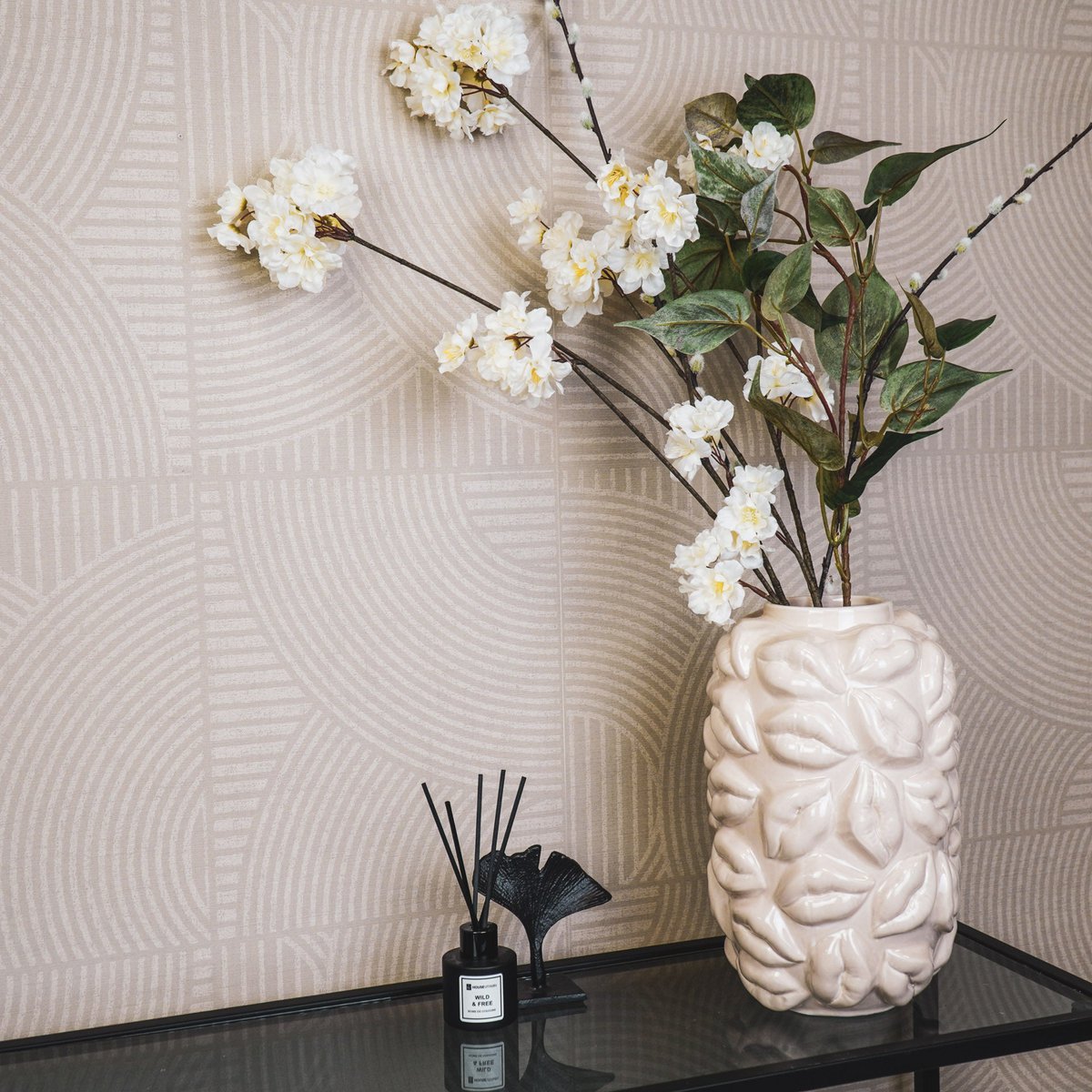 Housevitamin - Vaas - Kusjes - Keramiek - Beige - 17x17x27cm