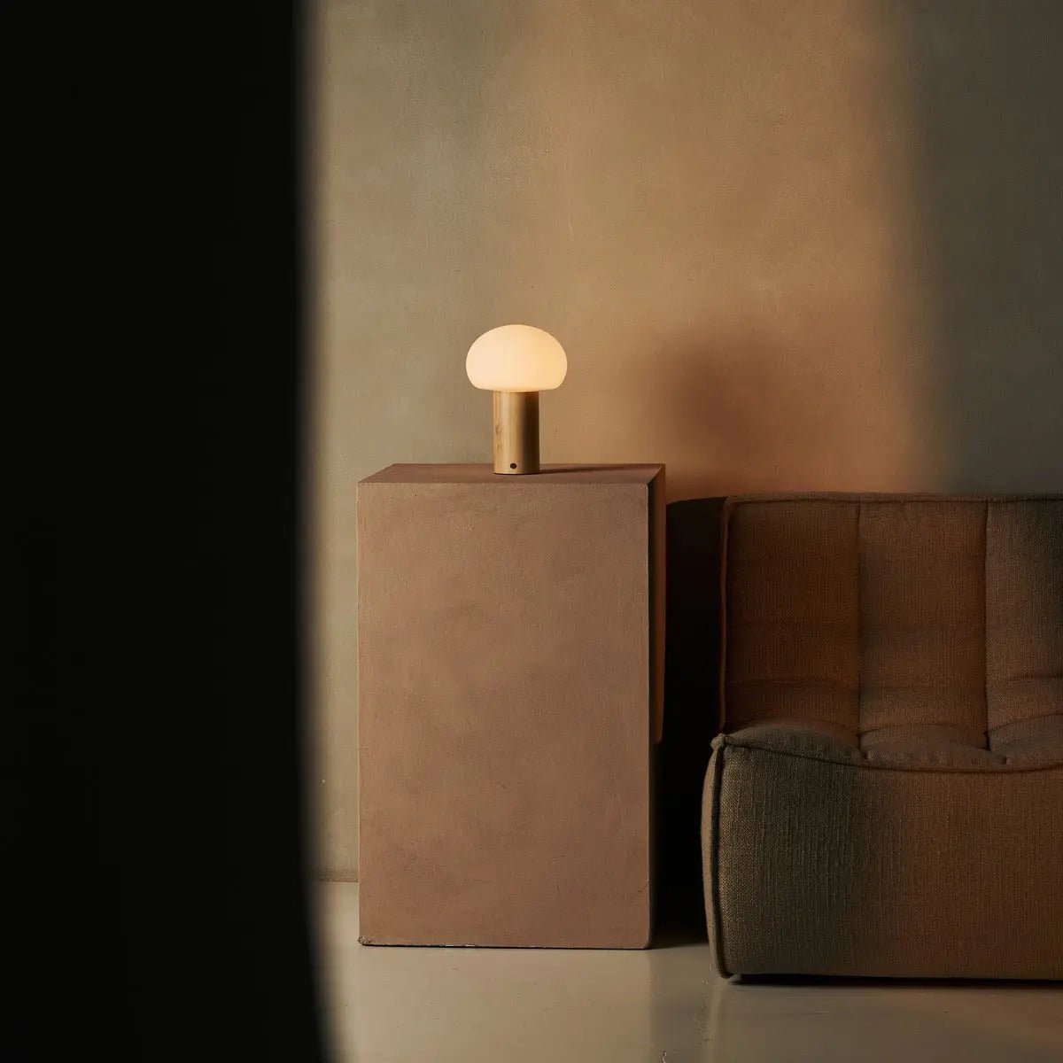 Tavellio-Amsterdam - Sam lichtbruine houten tafellamp met glas en oplaadbare batterij | Dimbare en veelzijdige verlichting