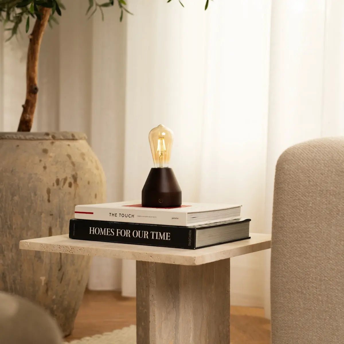 Tavellio-Amsterdam - Zavi donkerbruine oplaadbare LED-tafellamp | Dimbaar en draagbaar | Batterijduur van 80 uur