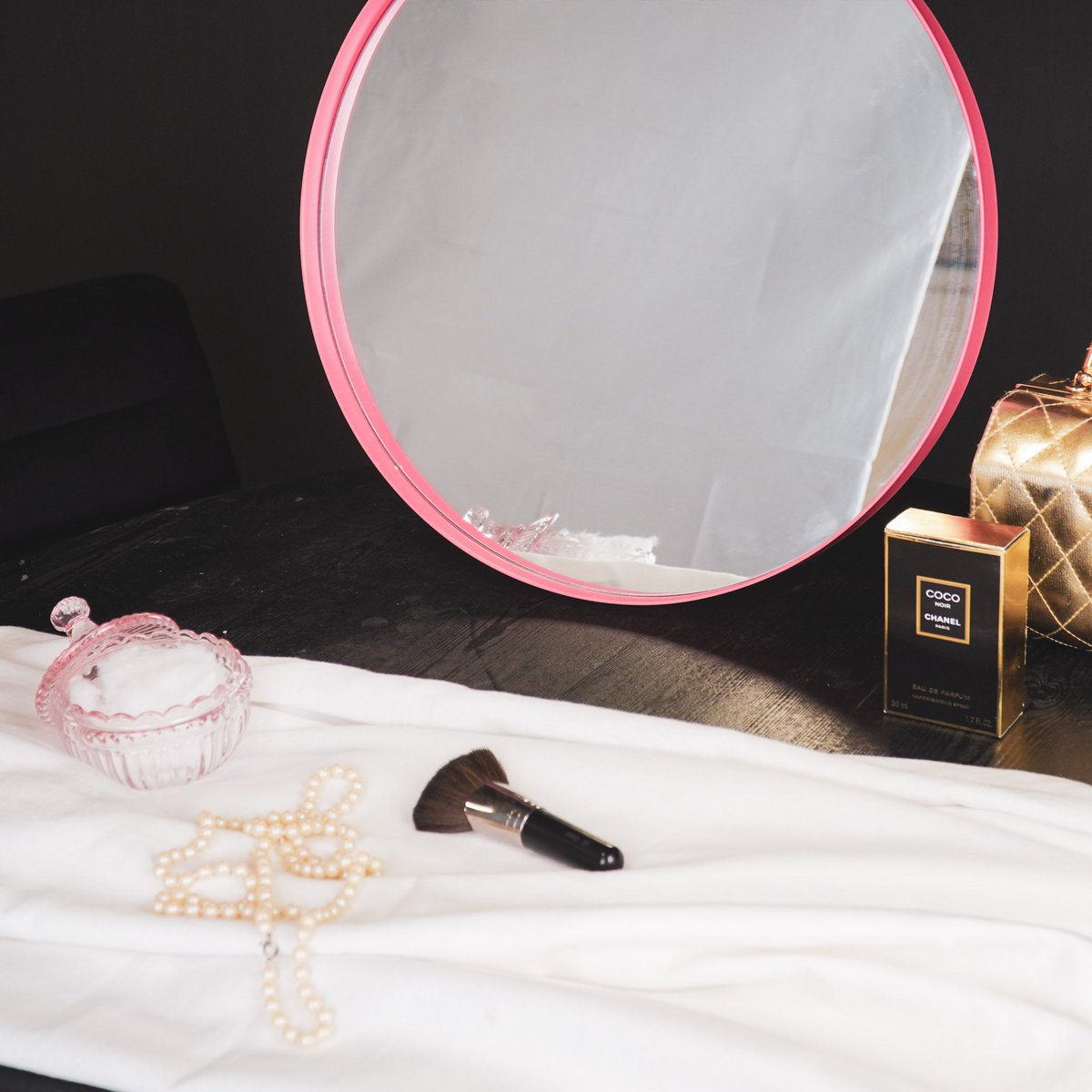 Housevitamin - wandspiegel rond - metaal - roze - Ø60cm