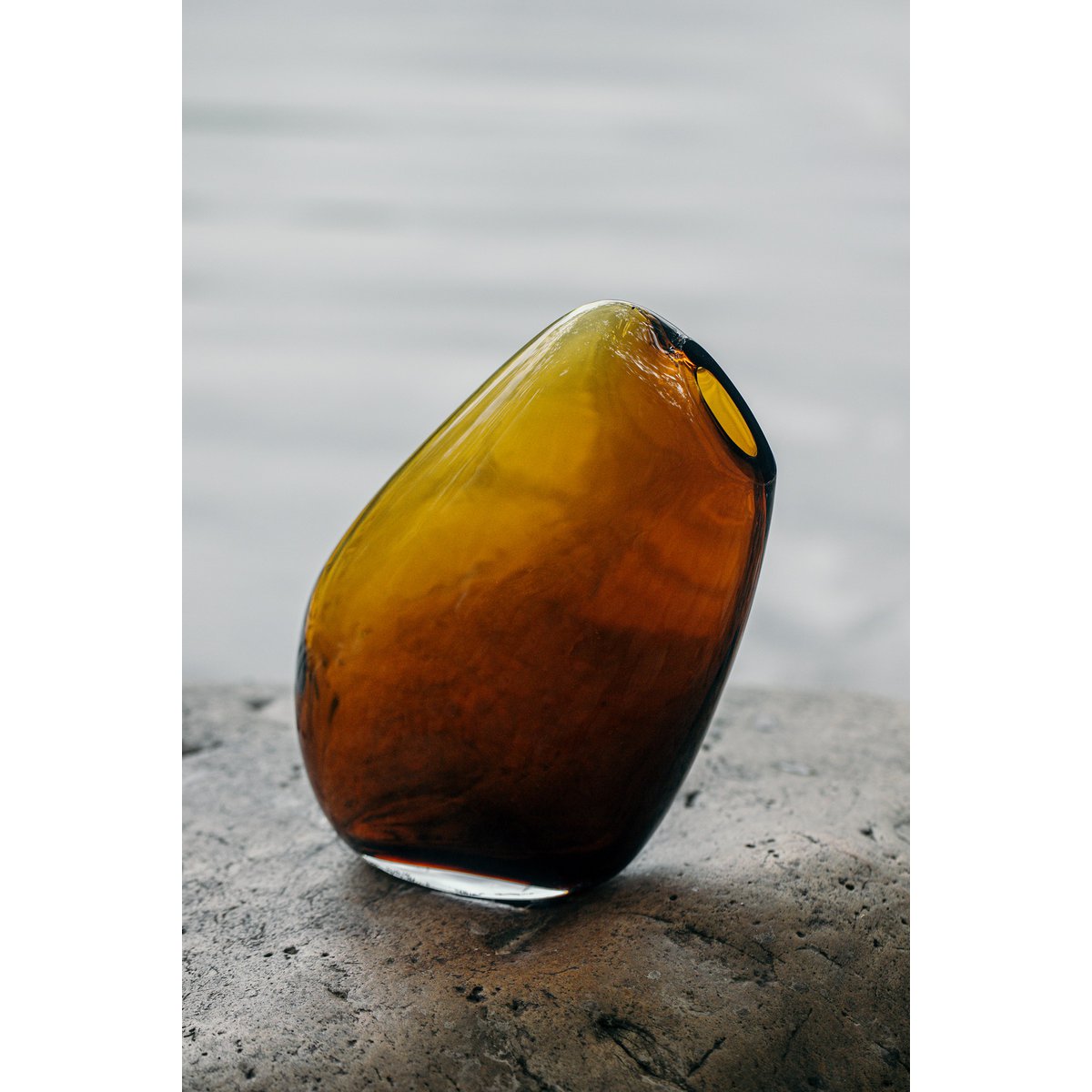 Element Accessories - Hoge moderne vaas van zeer innovatief sober design, KOOKY30AM