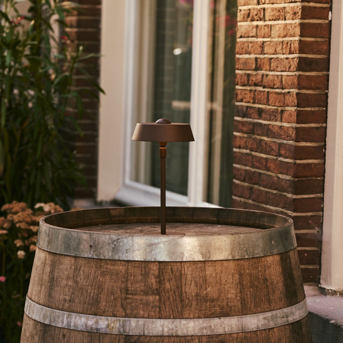 Tavellio-Amsterdam - Luca Mocha Brown - USB -oplaadbare lamp L Minimalistisch, speels en dimpelbaar