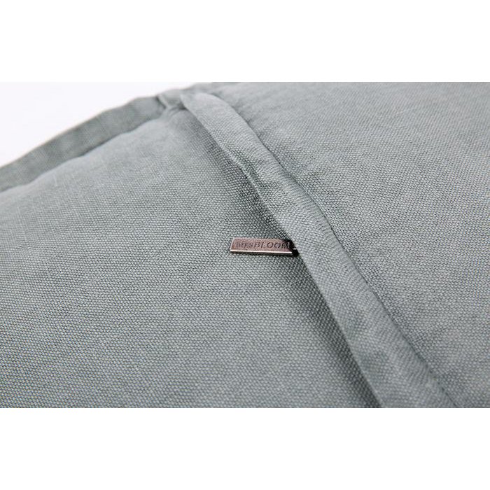 Mrs. Bloom - Linnen sierkussen 'Anna' (Faded blue, 50cm x 40cm)