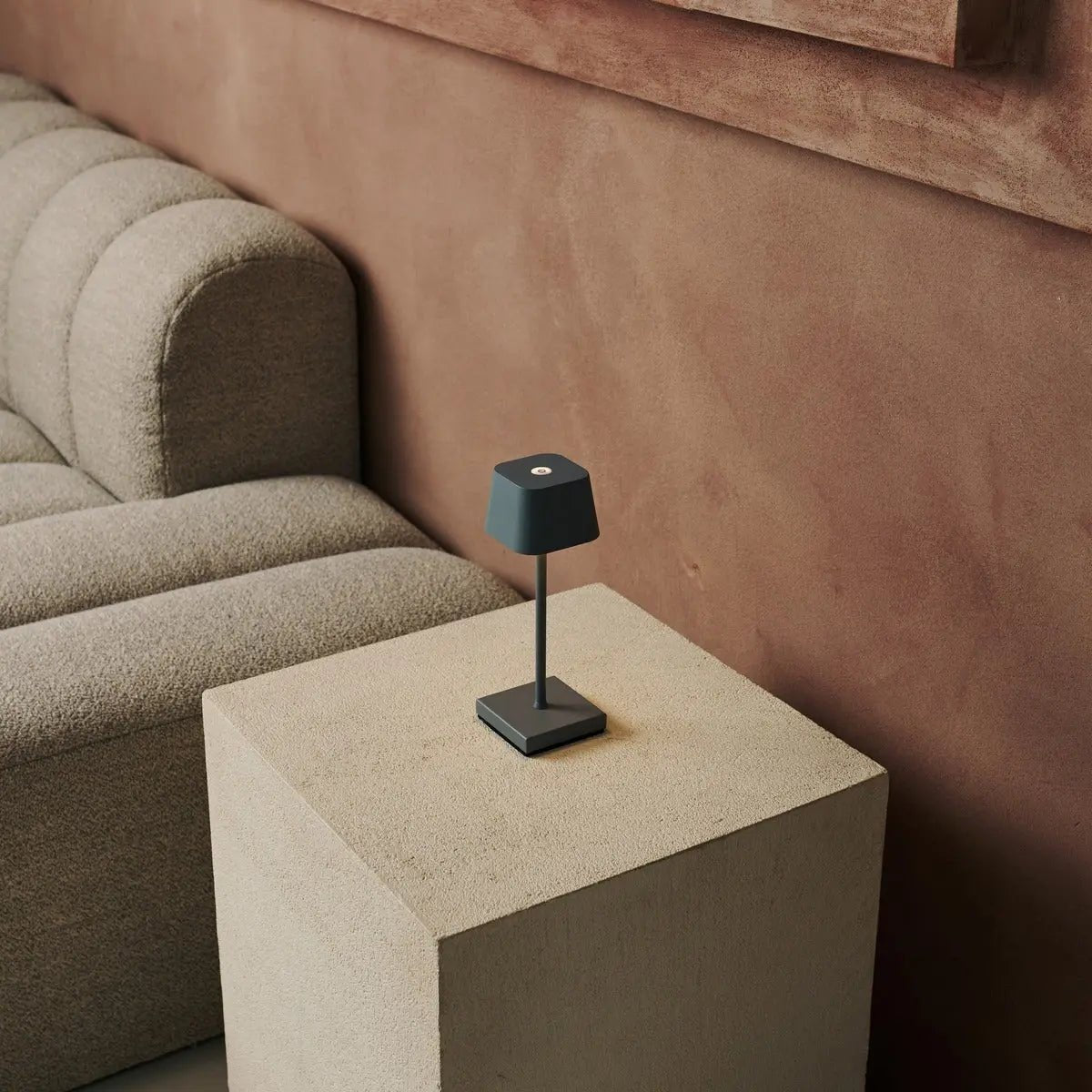 Tavellio-Amsterdam - Sarphati Mini Mouse Grijs Draadloze tafellamp | Oplaadbaar en dimbaar