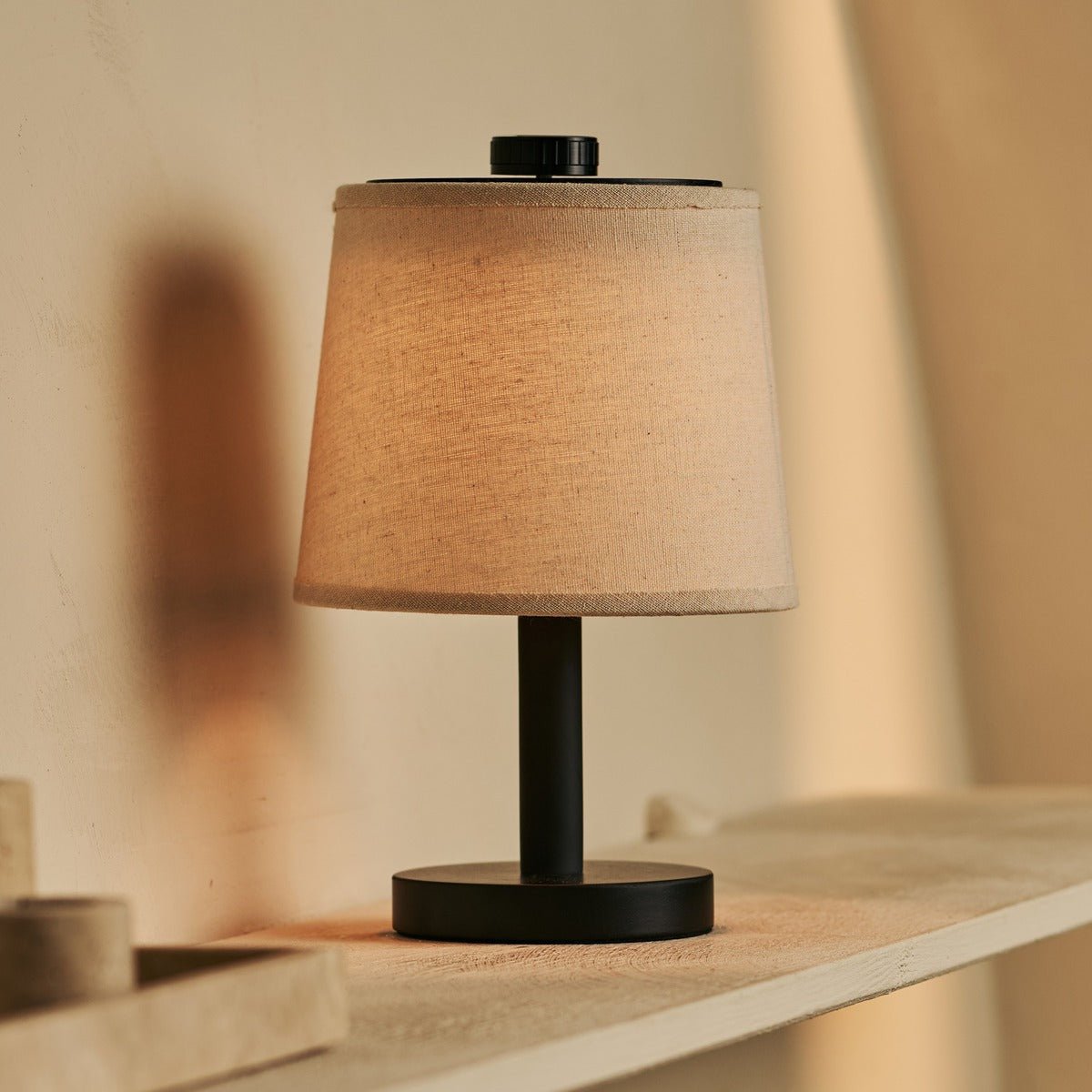Tavellio-Amsterdam - Rover zwarte houten lamp - oplaadbare, draadloze en dimbare schaduw