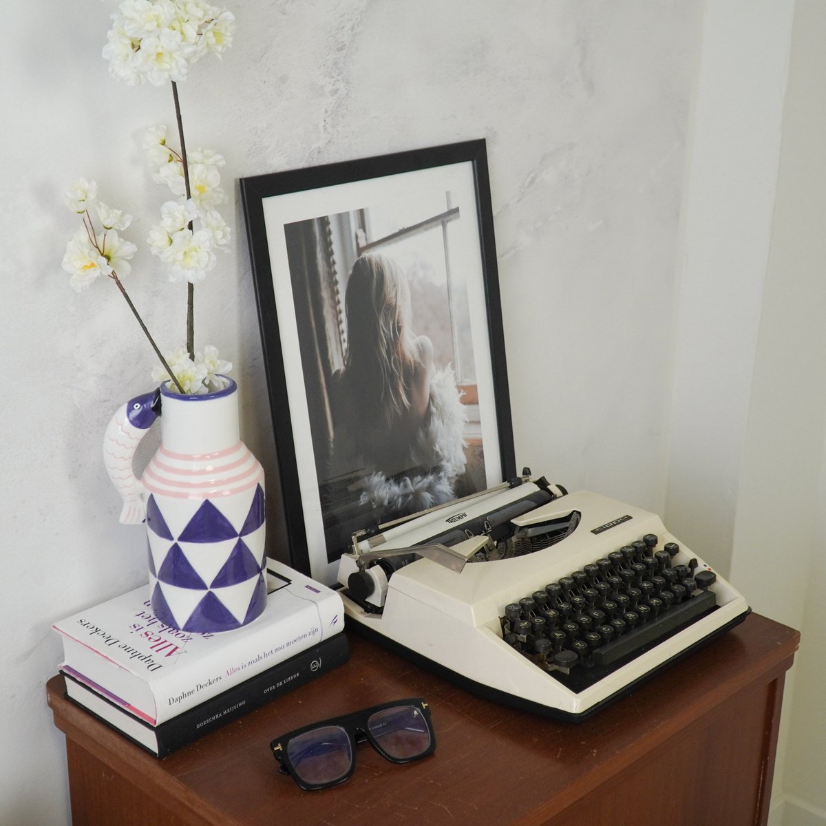 Housevitamin - Vaas - kruik vissen - blauw/wit/roze - 14x11x21,5 cm