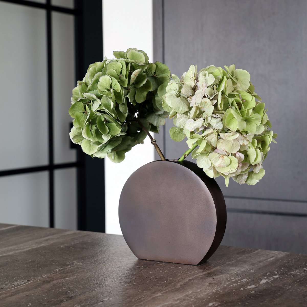 Vase the World - Vaas - Oval L -bronnen