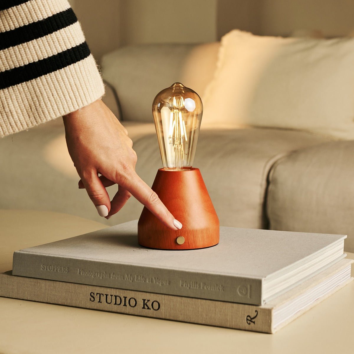 Tavellio-Amsterdam - Zavi kastanje bruin oplaadbare LED-tafellamp | Dimbaar en draagbaar | Batterijduur van 80 uur