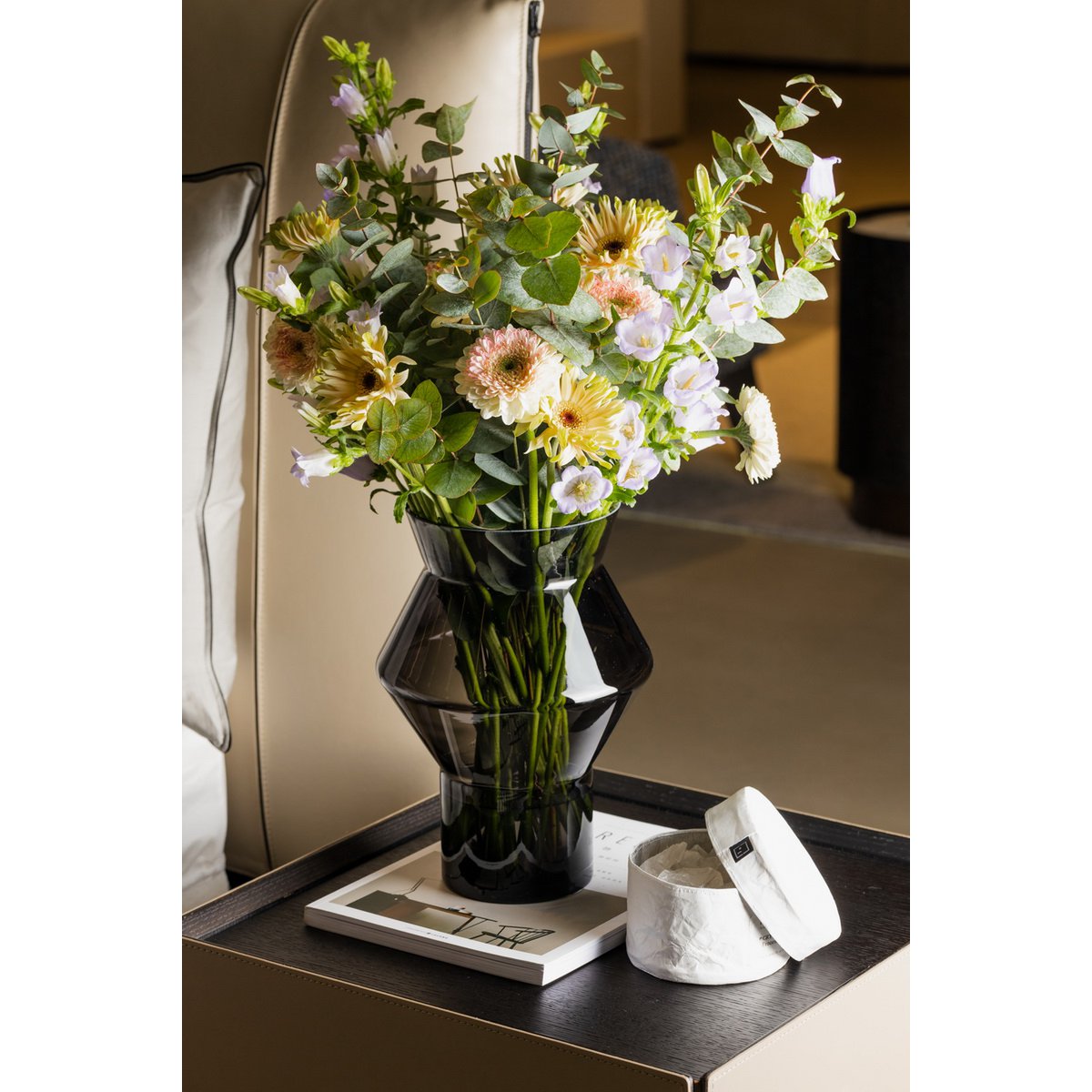 Element Accessories - Grote design vaas met grillige hoekige cilindrische vorm, donkergrijs hoogwaardig glas, CUZ14GR