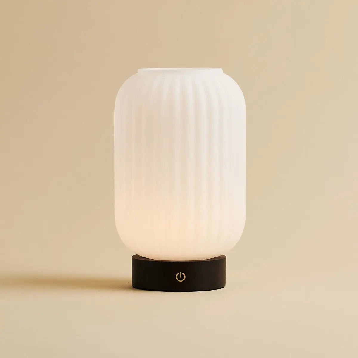Tavellio-Amsterdam - Lilly donkerbruin unieke oplaadbare lamp - matglaslamp, houten basis, dimable, 3 lichte modi