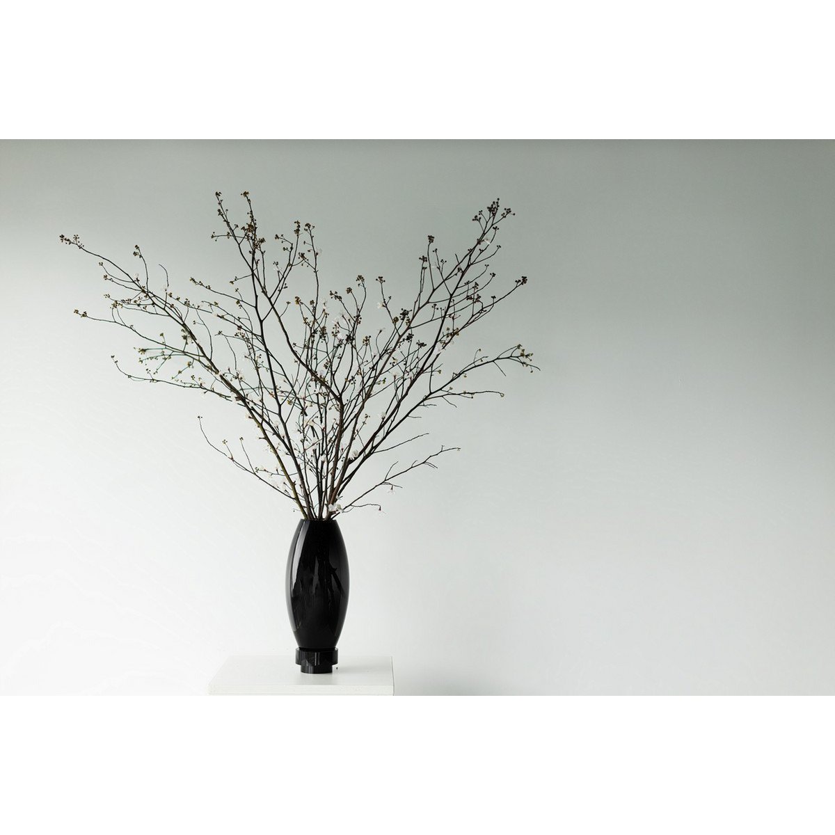 Element Accessories - Kleine moderne vaas, innovatief design, achterkant van hoogwaardig glas. RUD15ZW