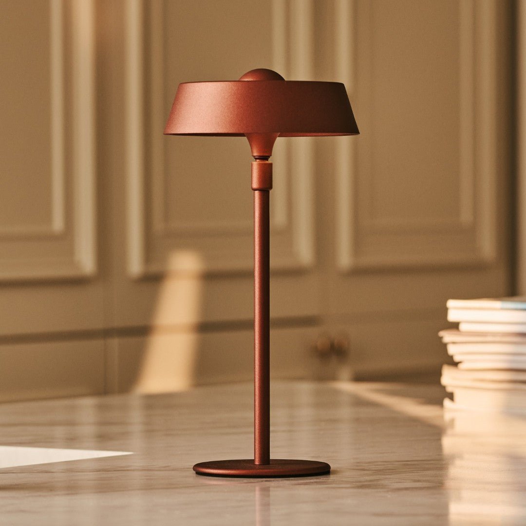 Tavellio-Amsterdam - Luca Bronze - USB -oplaadbare lamp L Minimalistisch, speels en dimpelbaar