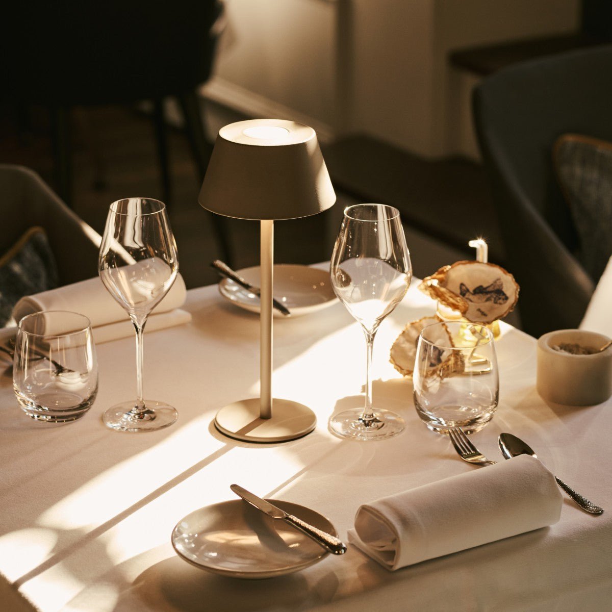 Tavellio-Amsterdam - Milou Koala Brown - Draadloze tafellamp