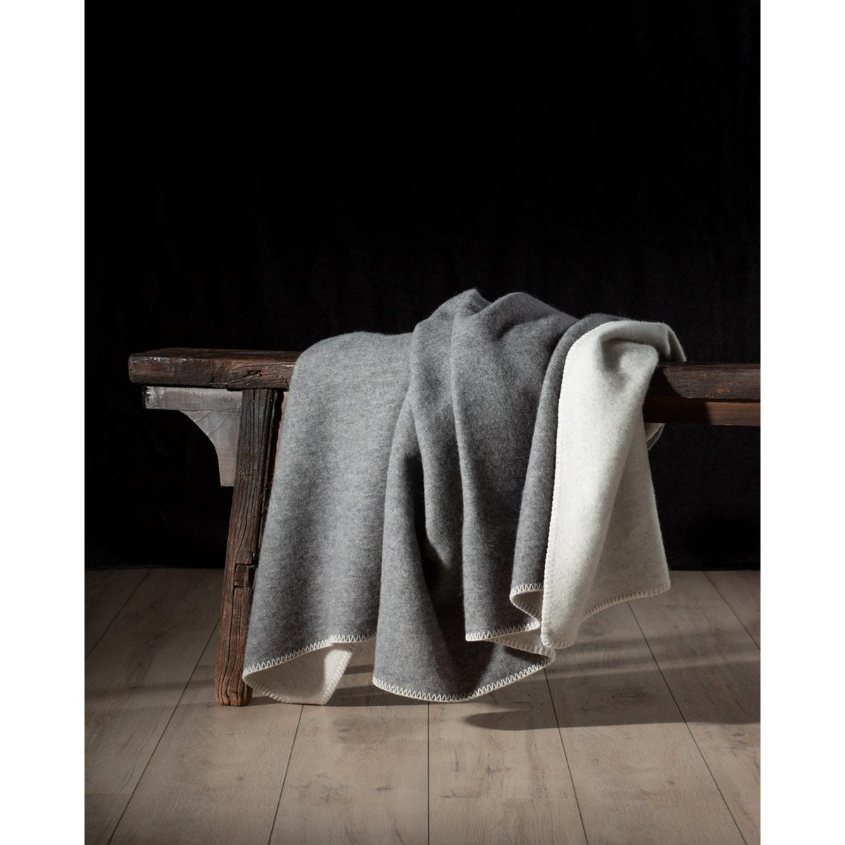 MoST Blankets - Wollen beddeken WILDE DUIF