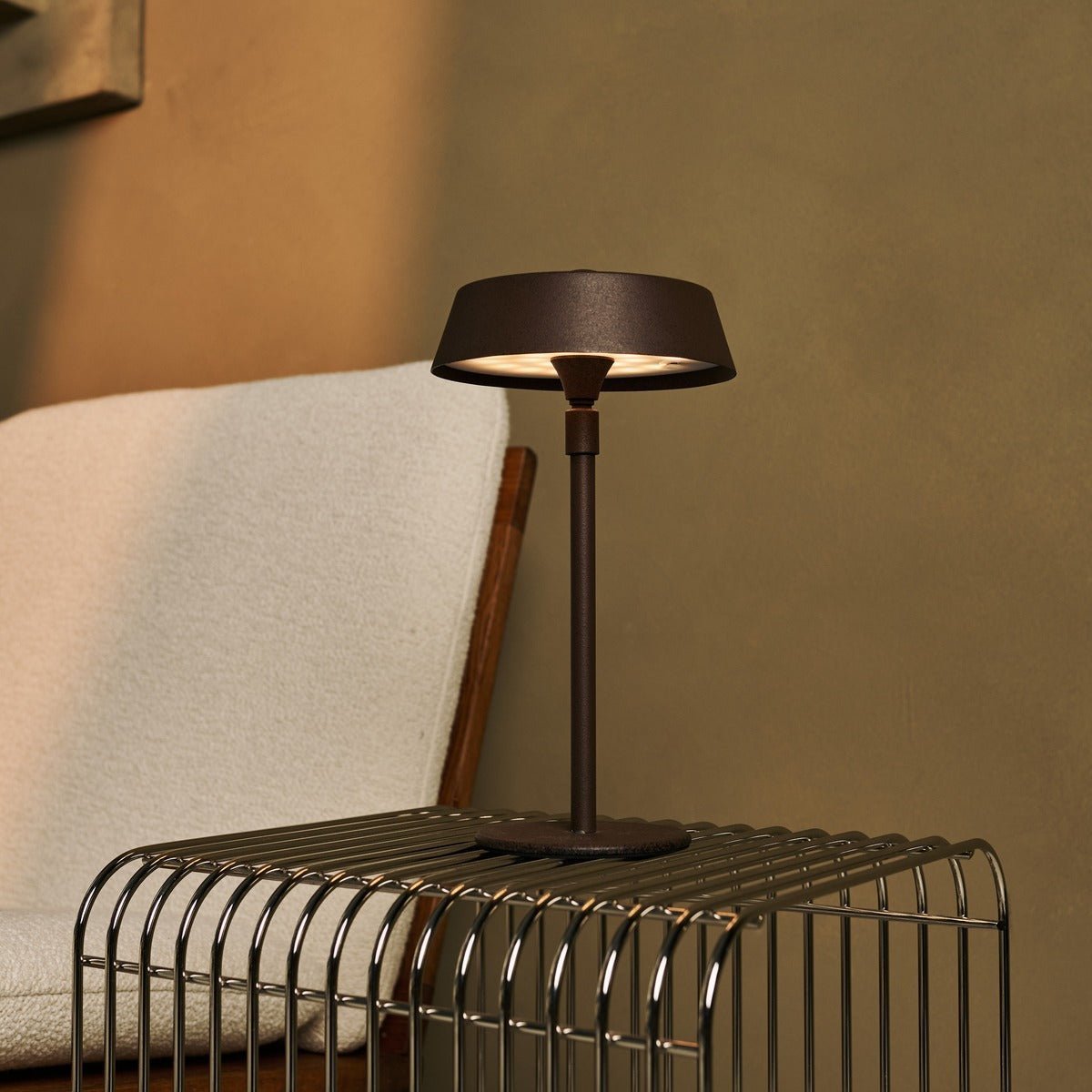 Tavellio-Amsterdam - Luca Mocha Brown - USB -oplaadbare lamp L Minimalistisch, speels en dimpelbaar