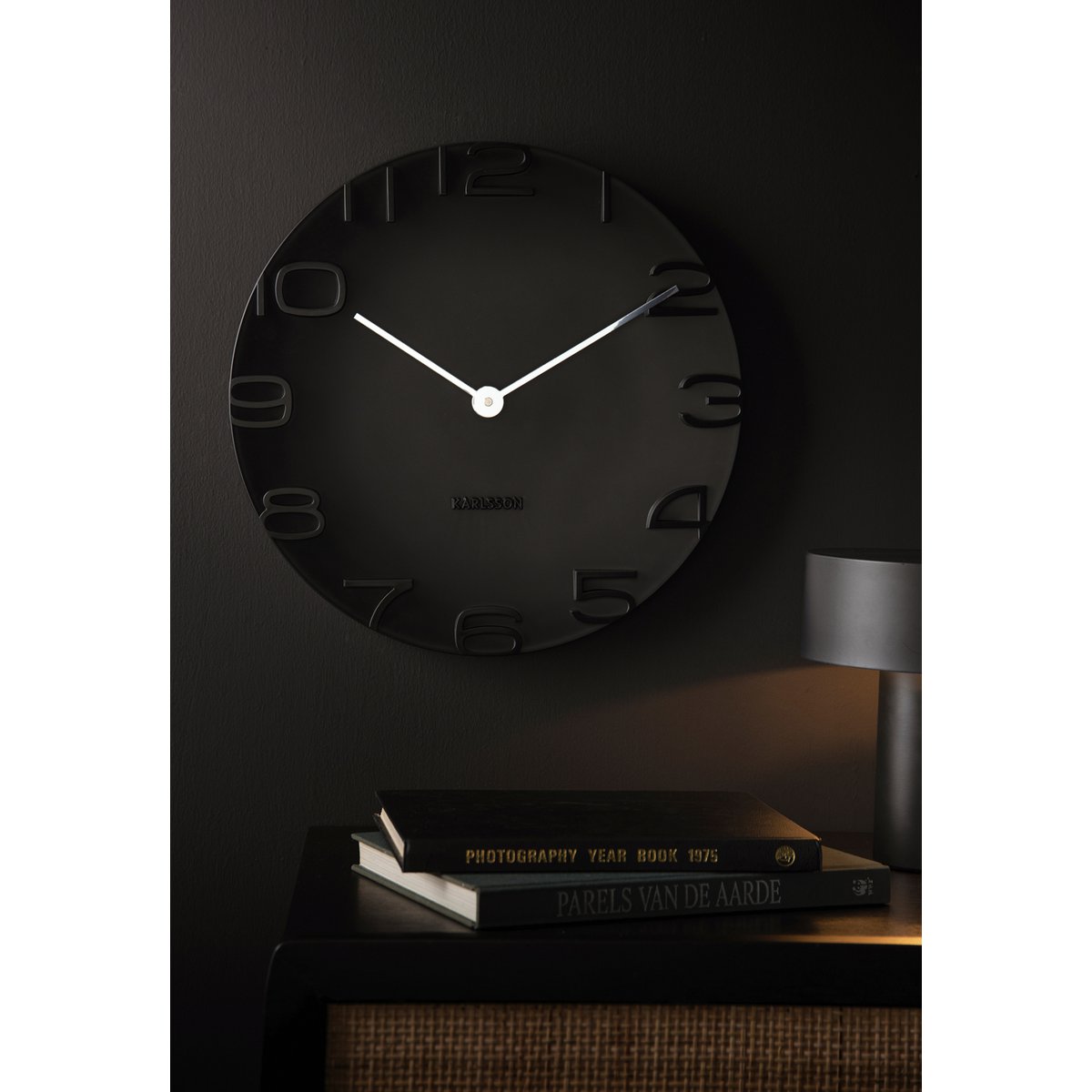 Karlsson - Wandklok aan de rand