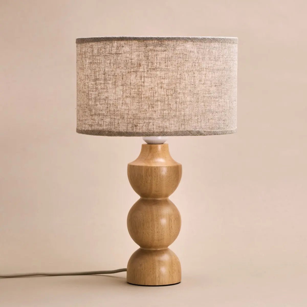 Tavellio-Amsterdam - Oliver lichtbruine houten lamp met beige schaduw | Elegant geometrisch ontwerp voor uw huis