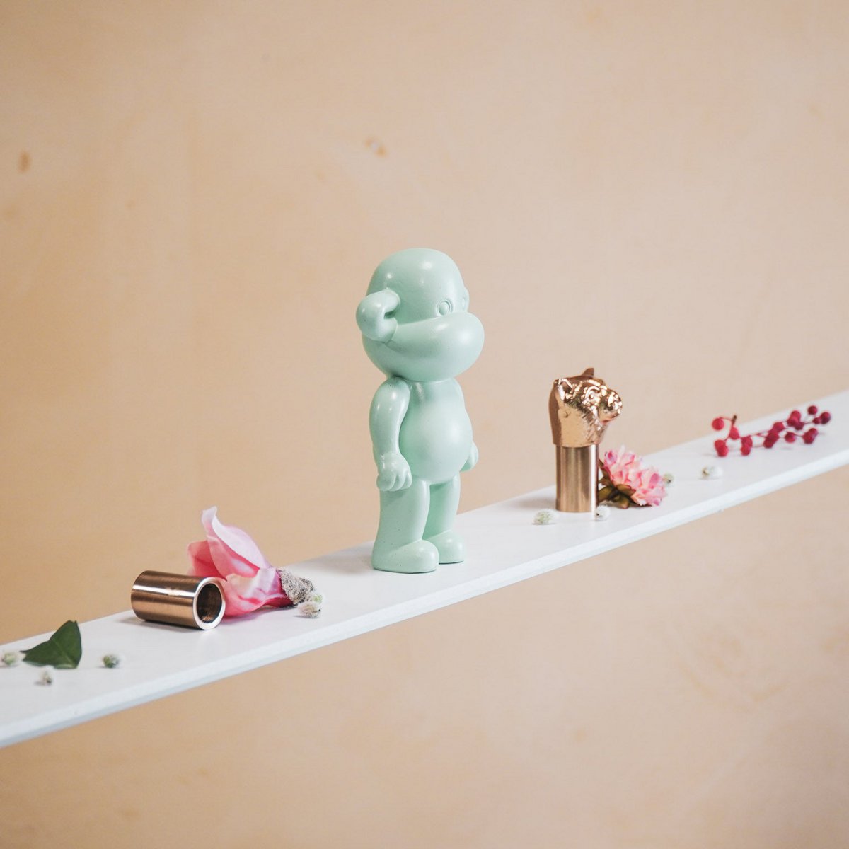 Housevitamin - Ornament - Monkey Figurine 'The Legend' - Polyresin - Mintgreen - 11x7x19cm