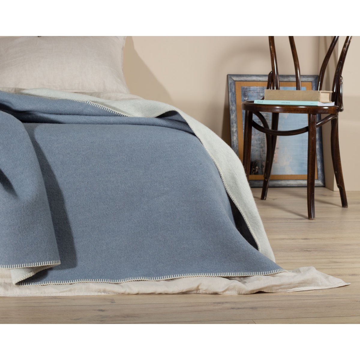 MoST Blankets - Wollen beddeken BLAUW FOG