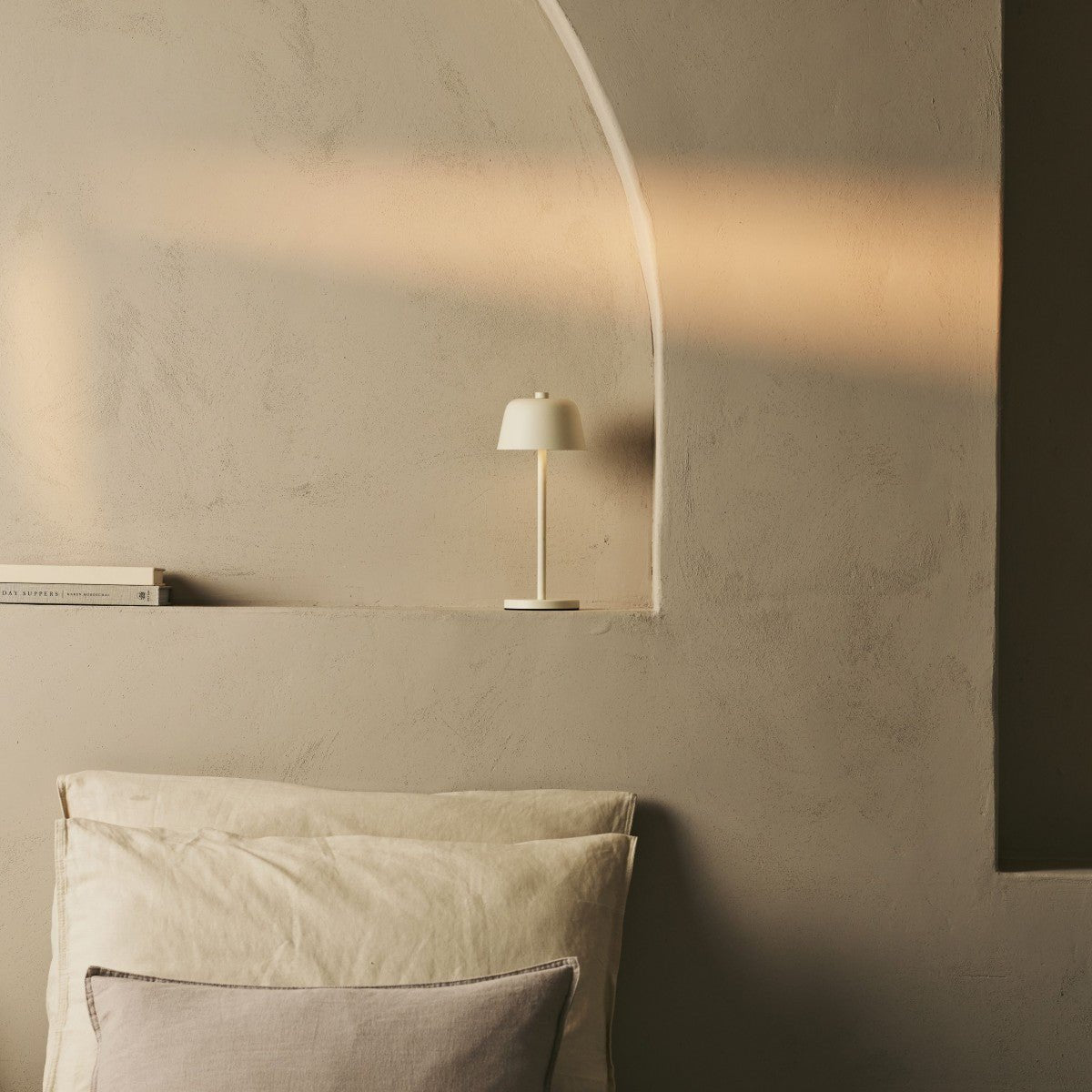 Tavellio-Amsterdam - Anton vanille oplaadbare tafellamp | Stijlvolle en draadloze verlichting