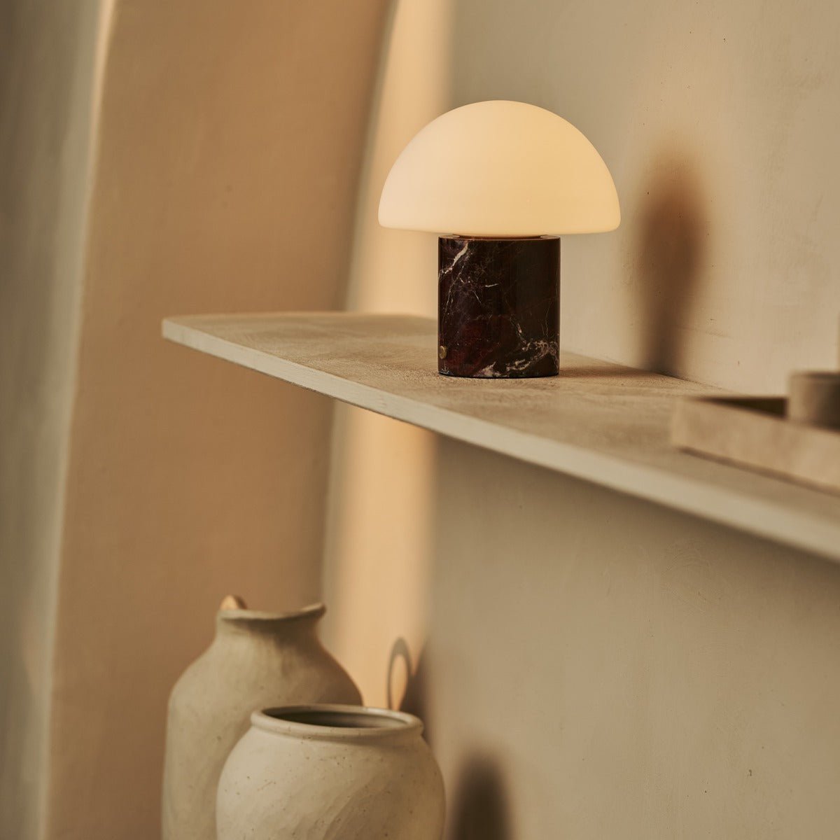 Tavellio-Amsterdam - Maris Red / Rosso Levanto - Classic Marmeren oplaadbare tafellamp met 3 lichte kleuren en dimfunctie