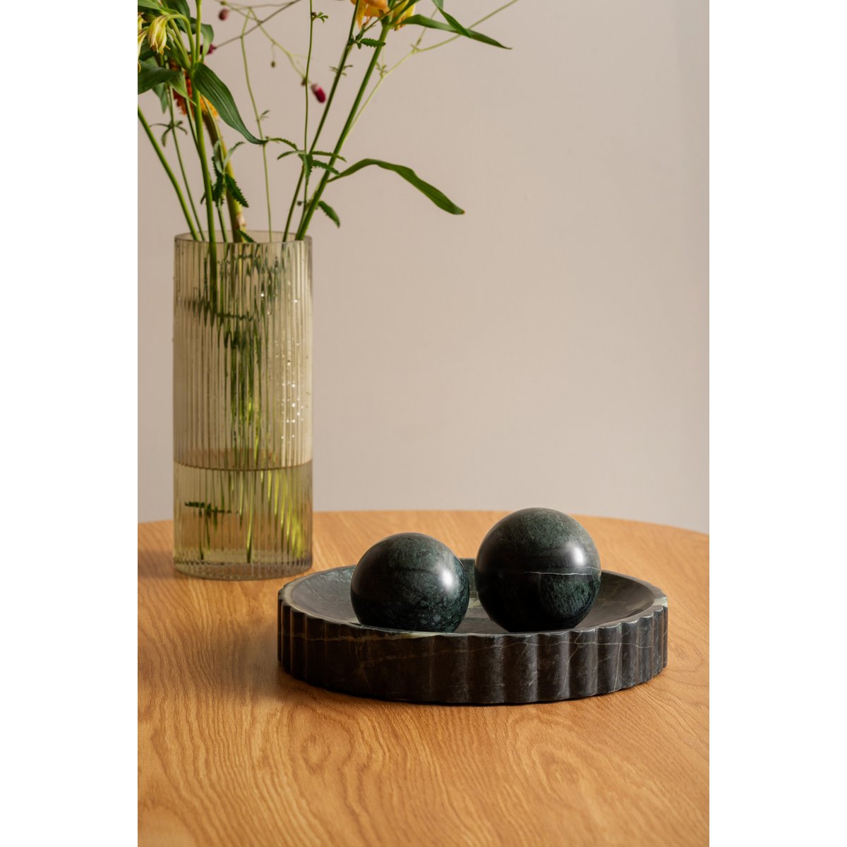 Present Time - Standbeeldbal groot