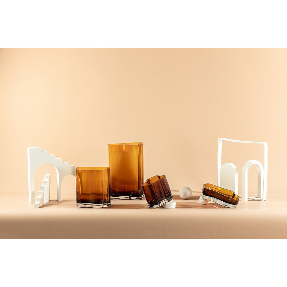 Element Accessories - Nieuwe moderne design schaal, bord, geïnspireerd door CORAL en Aalto, COR06AM