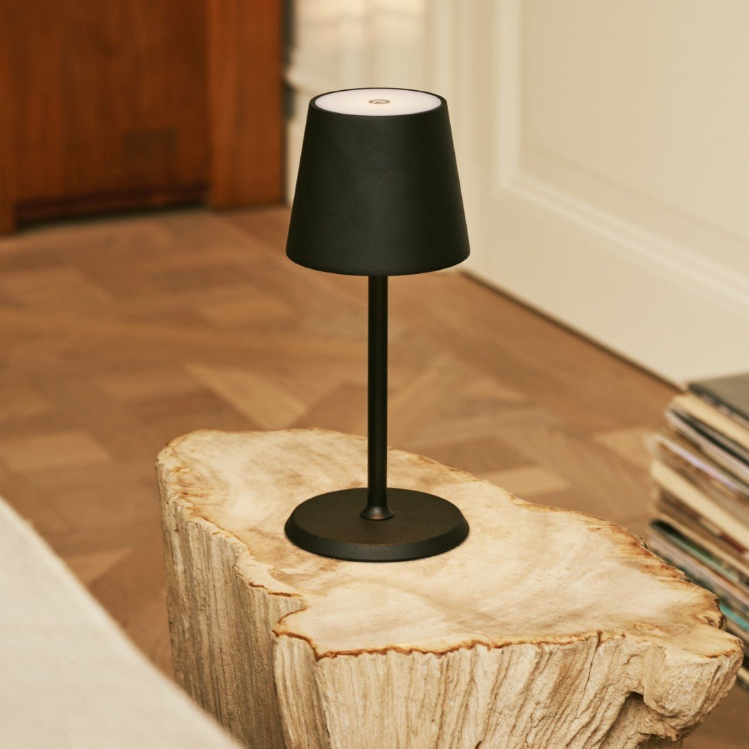 Tavellio-Amsterdam - James Black oplaadbare ijzeren tafellamp – draadloos, dimbaar en elegant