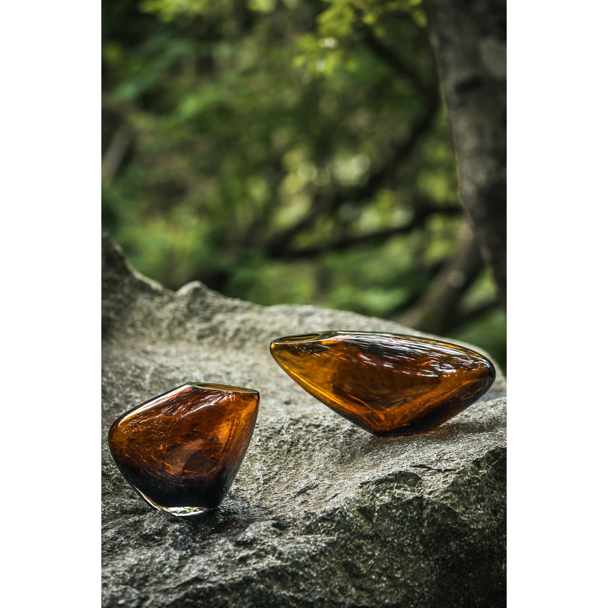 Element Accessories - Langwerpige luxe glazen vaas van innovatief organisch design, KOOKY13AM