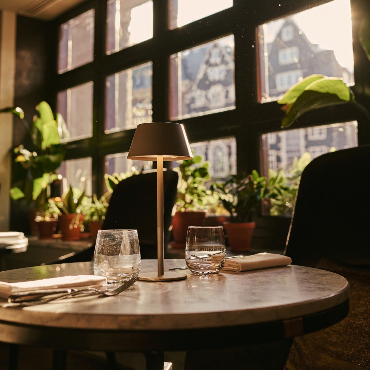 Tavellio-Amsterdam - Milou Koala Brown - Draadloze tafellamp