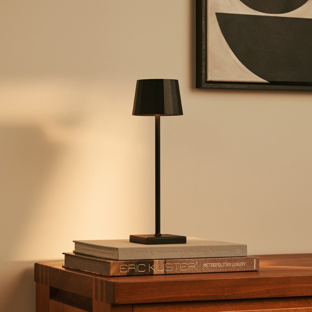 Tavellio-Amsterdam - William Black oplaadbare ijzeren tafellamp | Dimbaar en draagbaar | Batterijduur van 100 uur